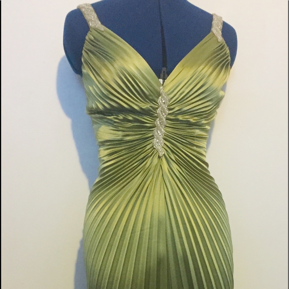 Evening gown long dress, lime green Nicole Bakti.